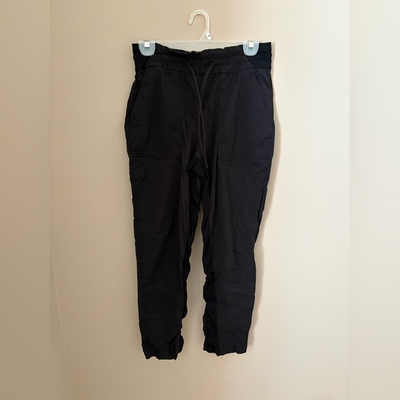 Lululemon Women's Dance Studio Joggers Black Size 6 Yoga Running Pants - Picture 6 of 9